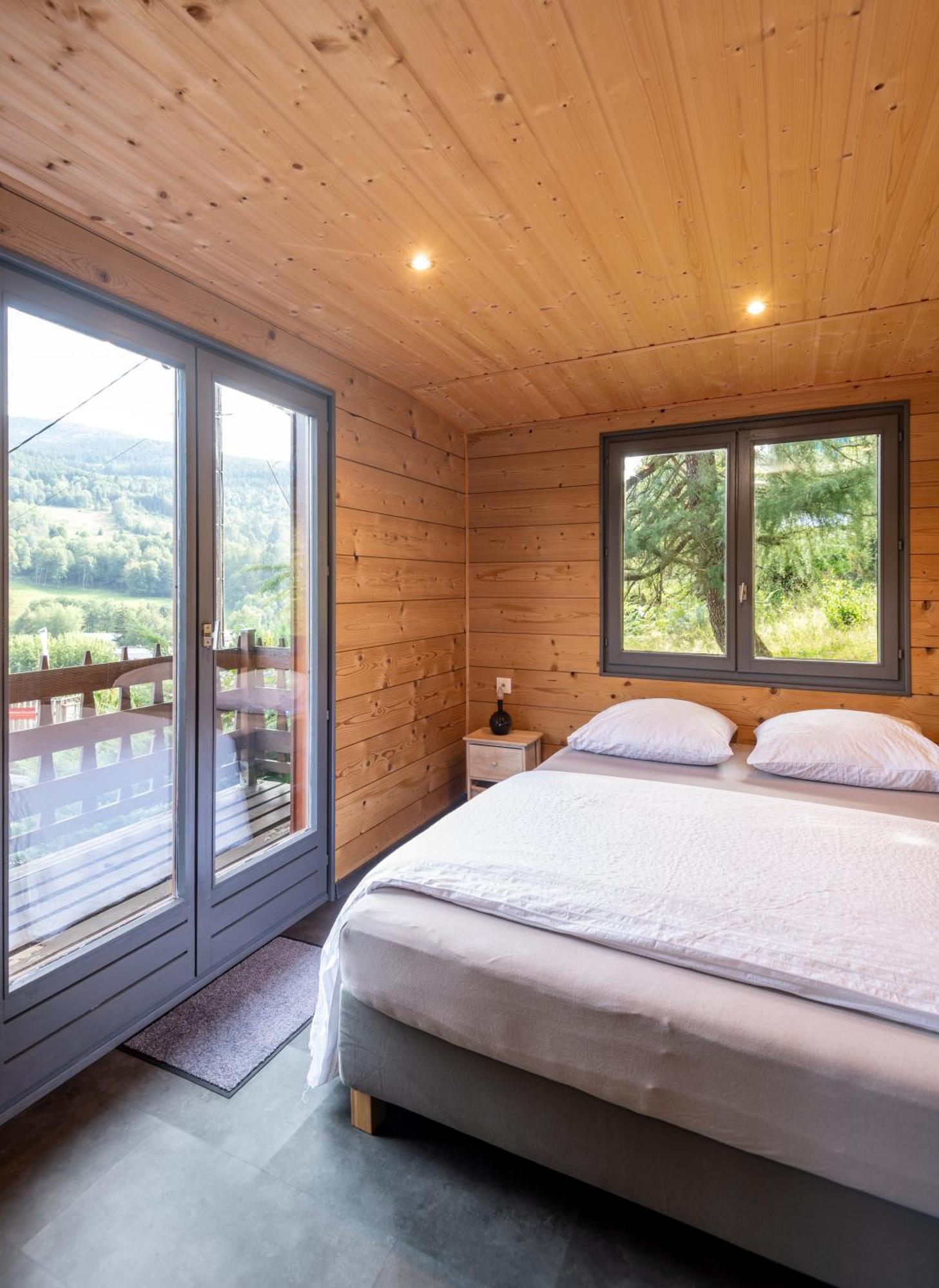 Du Faubourg & Jacuzzi, Proximite Gerardmer & La Bresse Chalet Rochesson