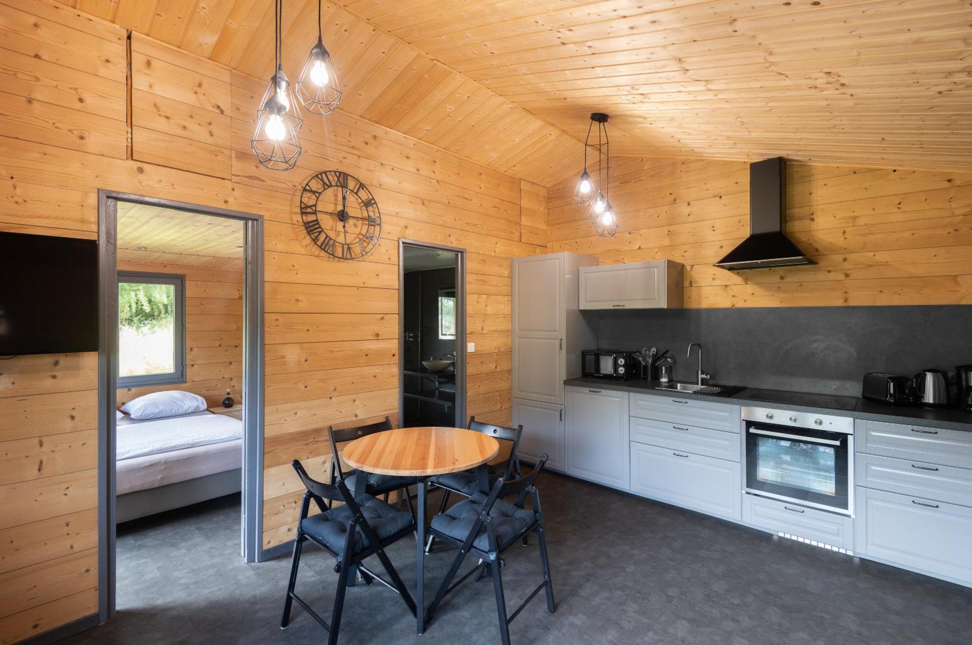 Du Faubourg & Jacuzzi, Proximite Gerardmer & La Bresse * Rochesson