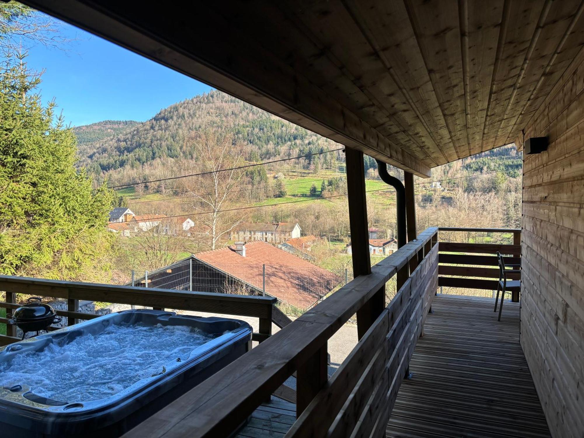 Du Faubourg & Jacuzzi, Proximite Gerardmer & La Bresse